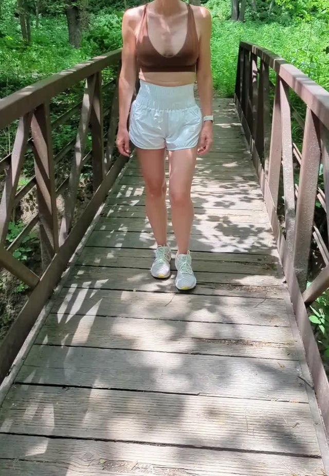 Hiking titties are always fun to see